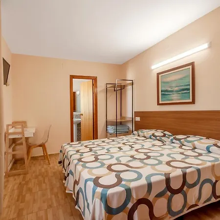 Hotel Silvia 2*