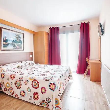 Silvia Hotel 2*