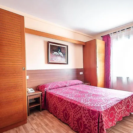 Silvia Ξενοδοχείο Empuriabrava