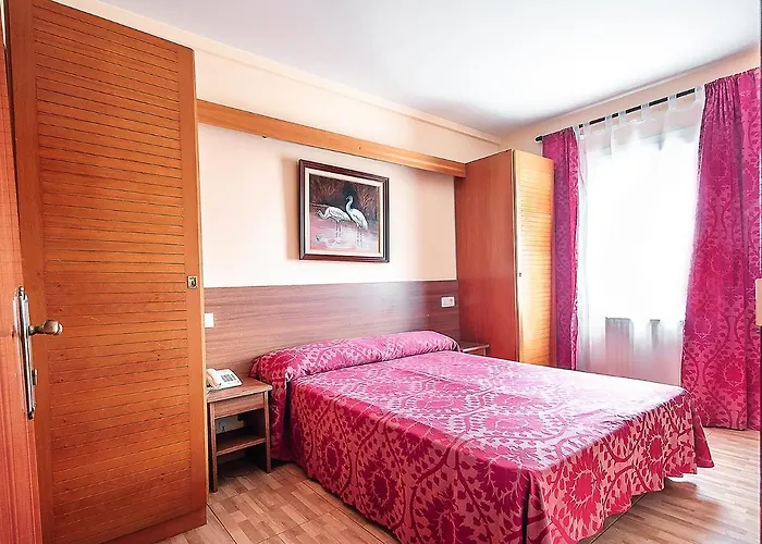 Silvia Ξενοδοχείο Empuriabrava