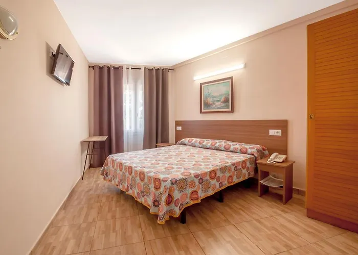 Silvia Ξενοδοχείο Empuriabrava